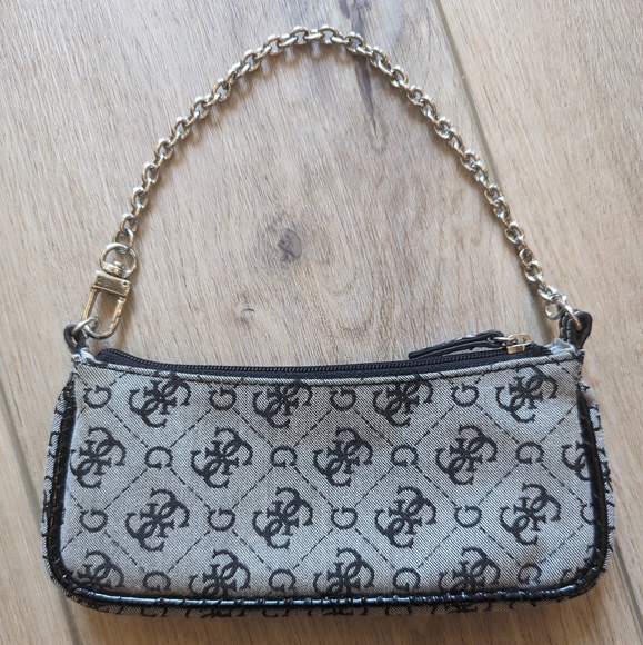 SOLD GUESS Logo 2000's Vintage Mini Handbag - Picture 2 of 3